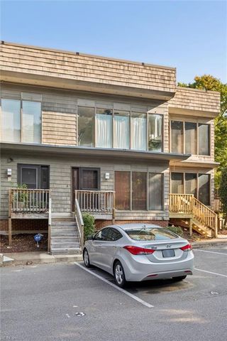 2810 Wiigwaas LN, Virginia Beach, VA 23451