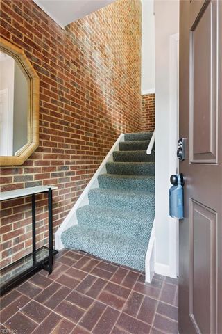 2810 Wiigwaas LN, Virginia Beach, VA 23451