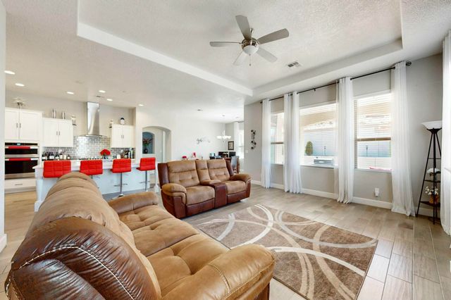 5453 PIKES PEAK Loop NE, Rio Rancho, NM 87144