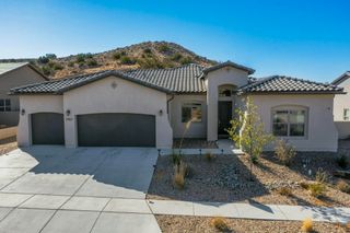 5453 PIKES PEAK Loop NE, Rio Rancho, NM 87144