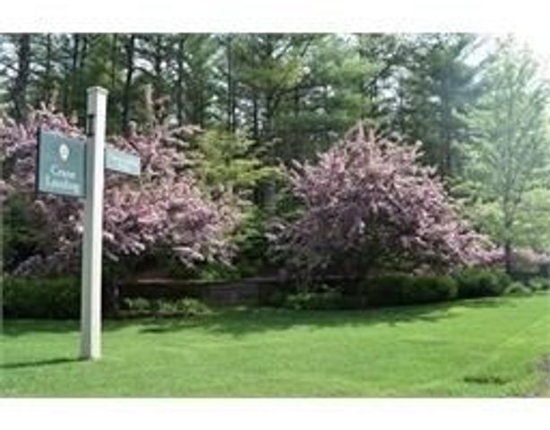 7 Crane Landing Rd, Wareham, MA 02571