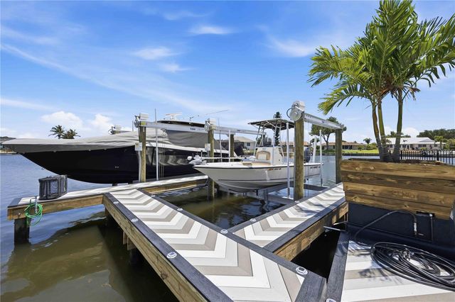 1933 FAIRVIEW DRIVE, Englewood, FL 34223