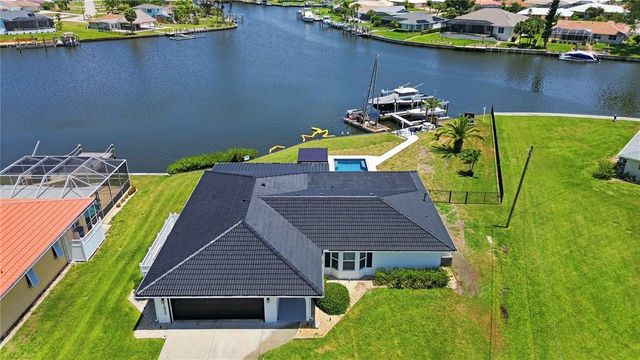 1933 FAIRVIEW DRIVE, Englewood, FL 34223