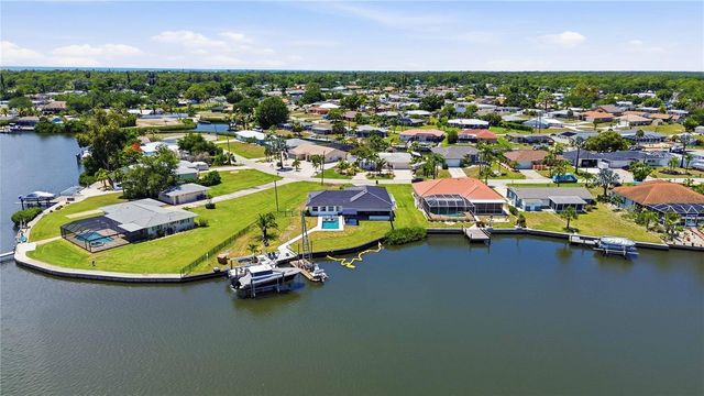 1933 FAIRVIEW DRIVE, Englewood, FL 34223
