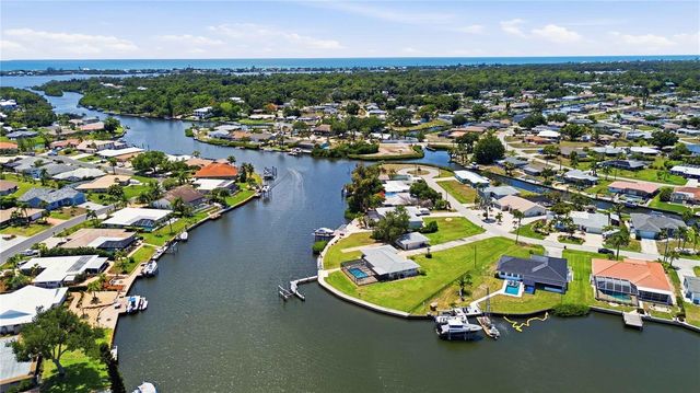 1933 FAIRVIEW DRIVE, Englewood, FL 34223