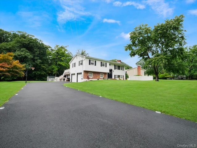 1 S Park Lane, Nanuet, NY 10954