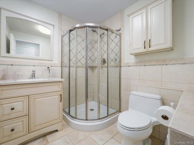 1 S Park Lane, Nanuet, NY 10954