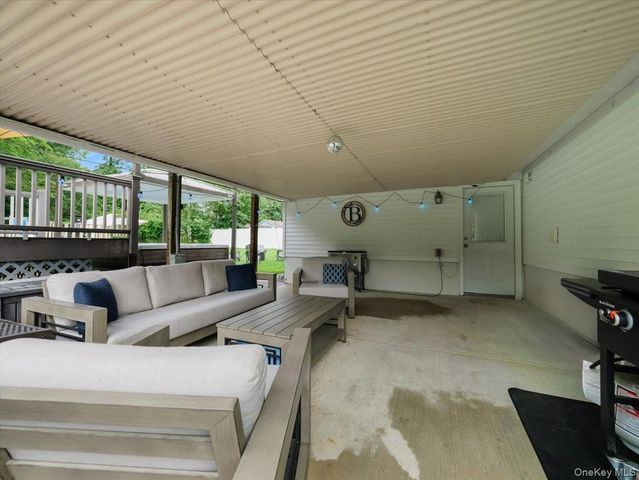 1 S Park Lane, Nanuet, NY 10954