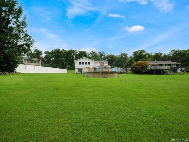 1 S Park Lane, Nanuet, NY 10954