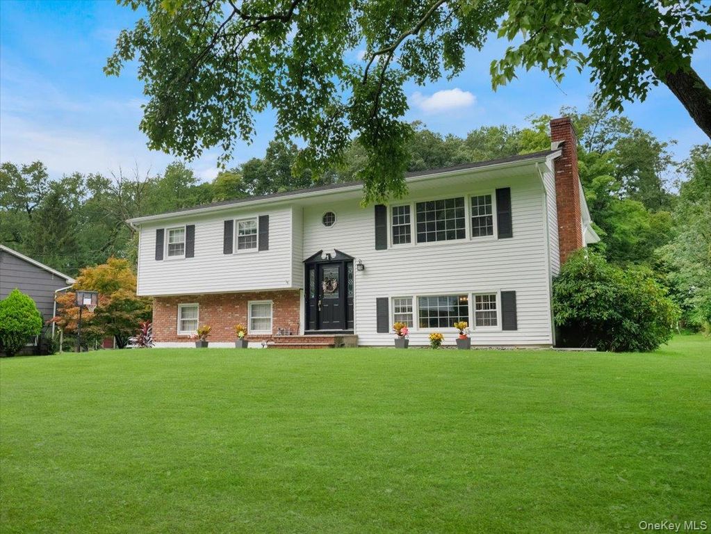 1 S Park Lane, Nanuet, NY 10954 — exterior