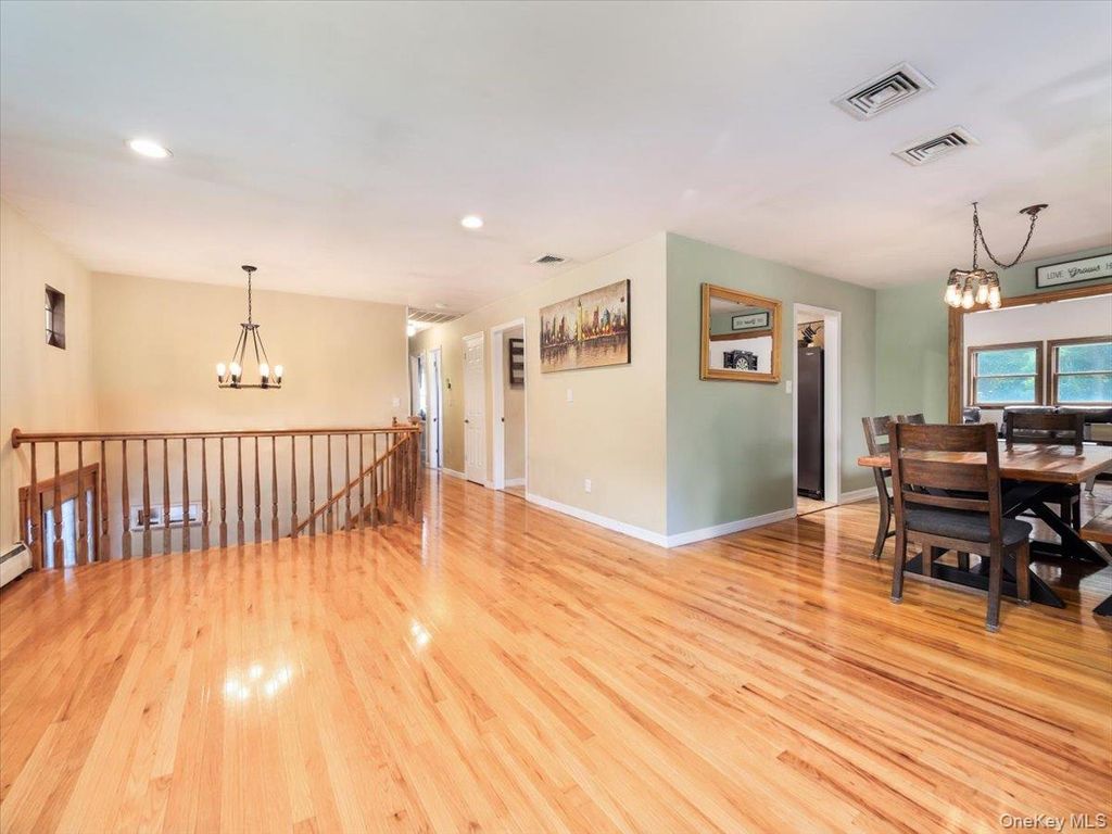 1 S Park Lane, Nanuet, NY 10954 — photo 3