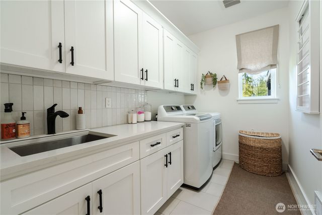 5672 Garibaldi Way, Blaine, WA 98230