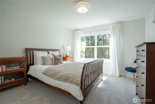 5672 Garibaldi Way, Blaine, WA 98230