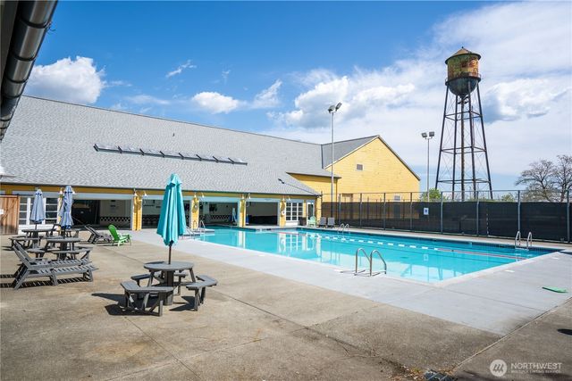 5672 Garibaldi Way, Blaine, WA 98230