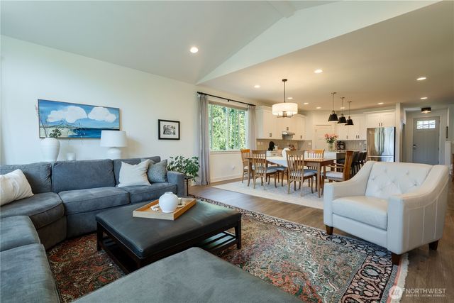 5672 Garibaldi Way, Blaine, WA 98230