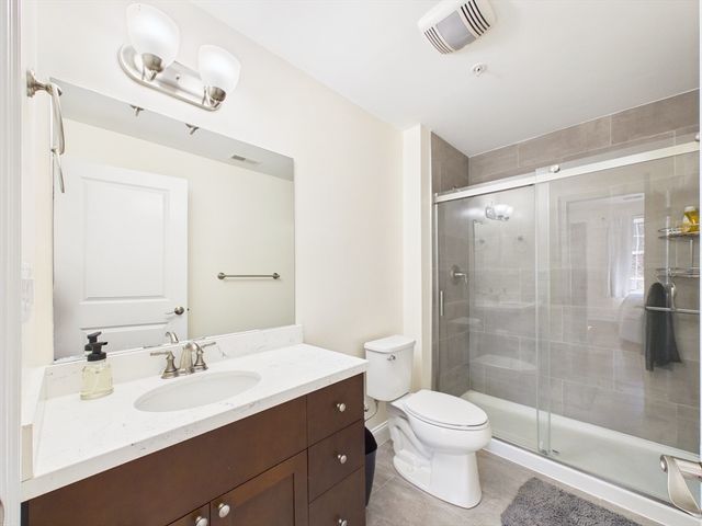 70 Endicott 106, Norwood, MA 02062