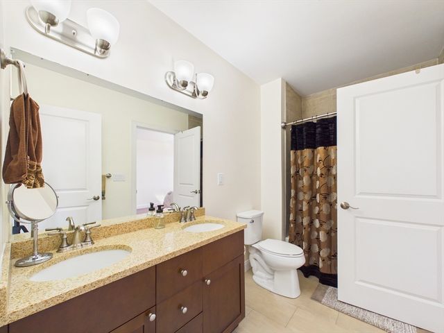 70 Endicott 106, Norwood, MA 02062