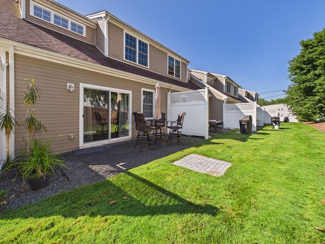 70 Endicott 106, Norwood, MA 02062