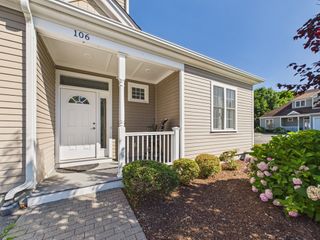 70 Endicott 106, Norwood, MA 02062