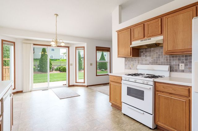 3047 VAUGHNDALE Drive, Machesney Park, IL 61115