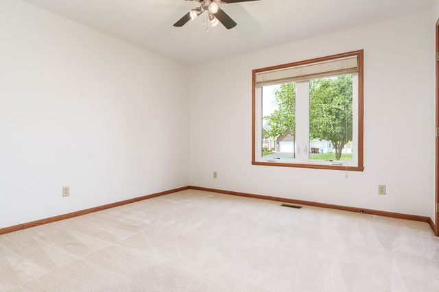 3047 VAUGHNDALE Drive, Machesney Park, IL 61115