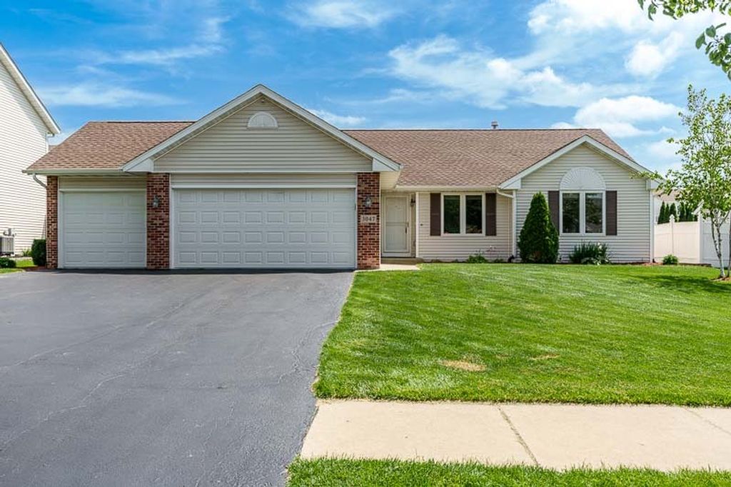 3047 VAUGHNDALE Drive, Machesney Park, IL 61115