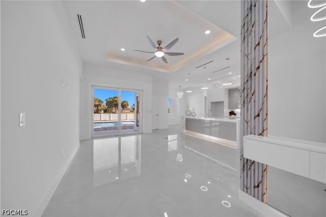 4100 15th ST SW, Lehigh Acres, FL 33976