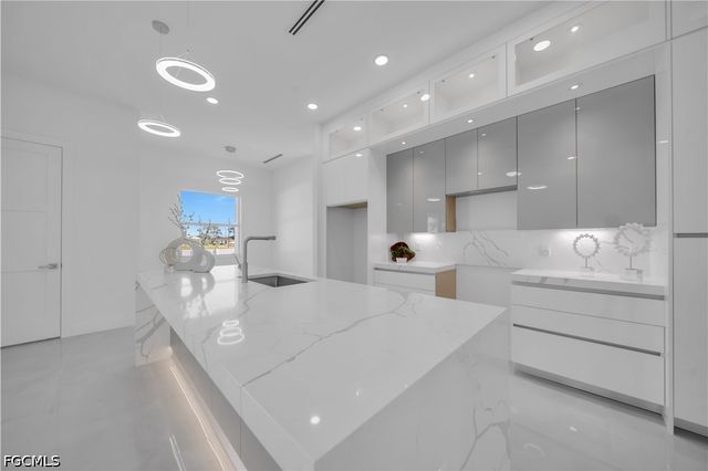 4100 15th ST SW, Lehigh Acres, FL 33976