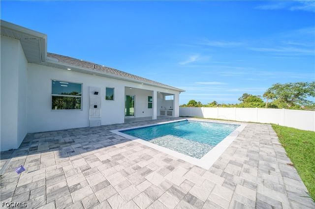 4100 15th ST SW, Lehigh Acres, FL 33976