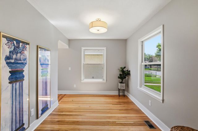 5210 Irving Avenue N, Minneapolis, MN 55430