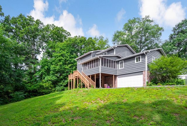 817 Fox Chase Lane, Hixson, TN 37343