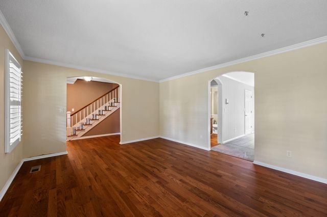 817 Fox Chase Lane, Hixson, TN 37343