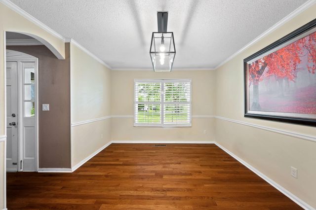 817 Fox Chase Lane, Hixson, TN 37343