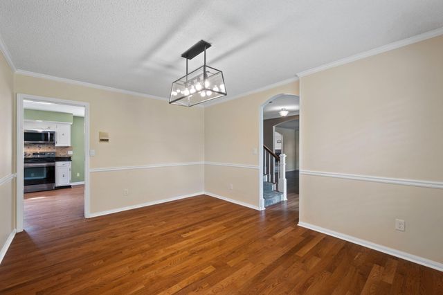 817 Fox Chase Lane, Hixson, TN 37343