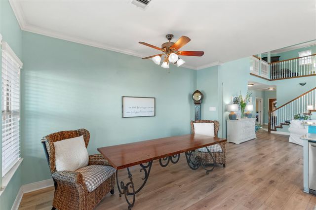 7027 Sunrise Drive, Hitchcock, TX 77563