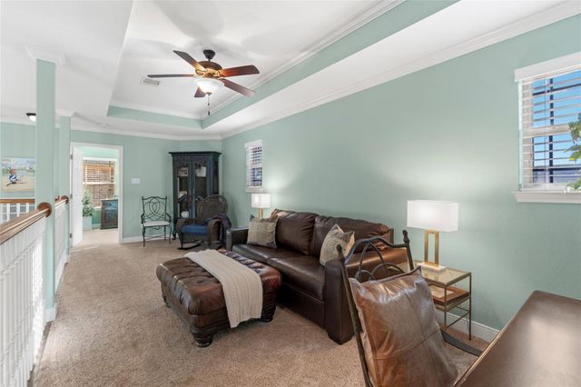 7027 Sunrise Drive, Hitchcock, TX 77563