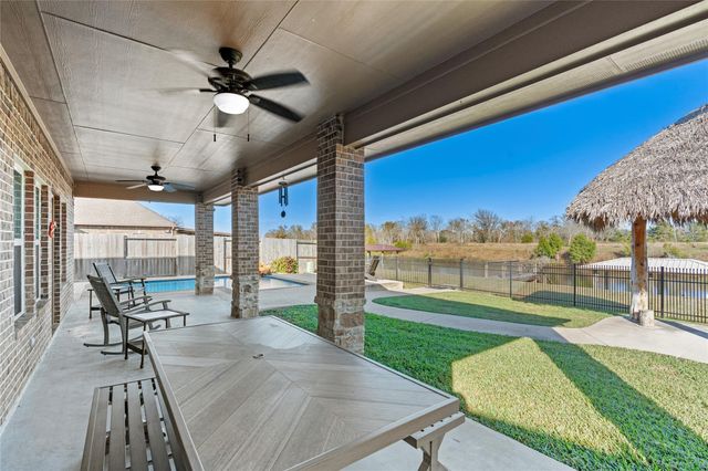7027 Sunrise Drive, Hitchcock, TX 77563