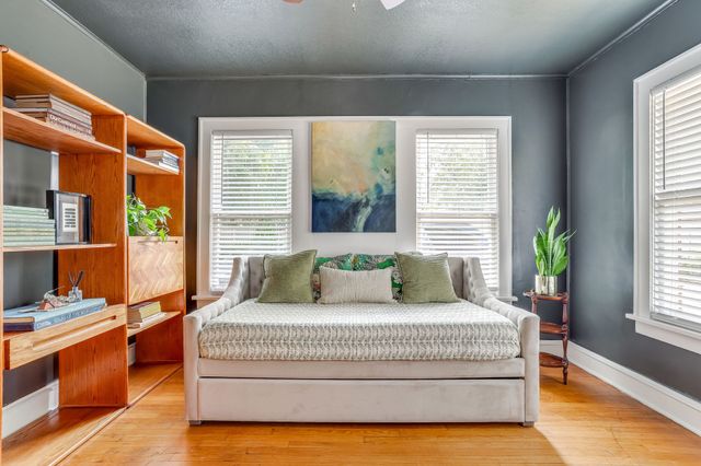2529 Chicago Avenue, Fort Worth, TX 76103