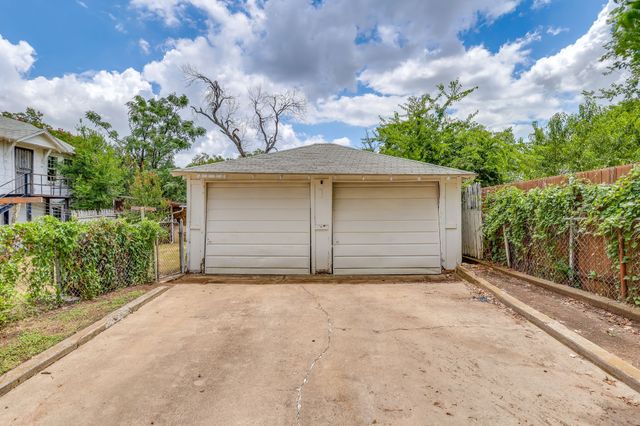 2529 Chicago Avenue, Fort Worth, TX 76103