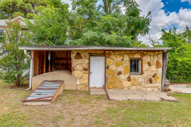 2529 Chicago Avenue, Fort Worth, TX 76103
