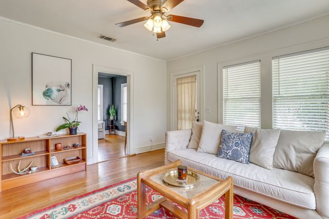 2529 Chicago Avenue, Fort Worth, TX 76103