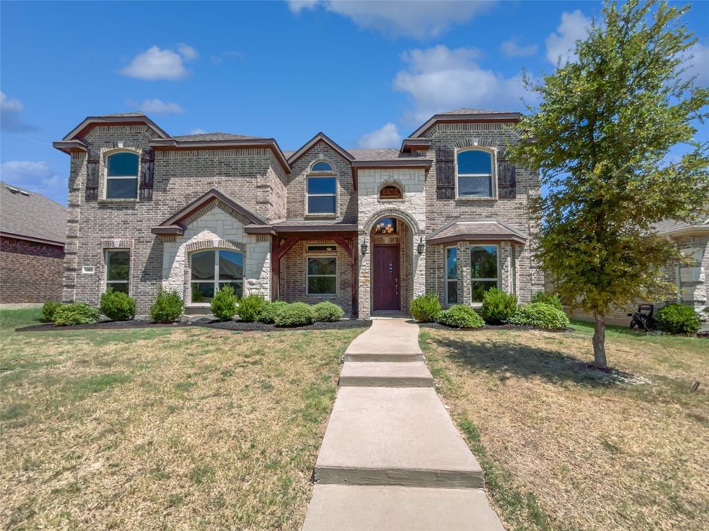 111 Sweet Gum Street, Red Oak, TX 75154