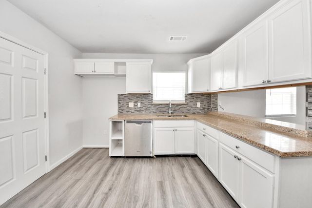 7504 Elm Street, Houston, TX 77023