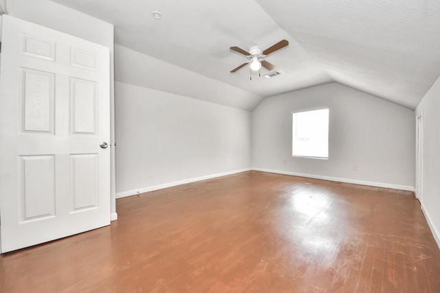 7504 Elm Street, Houston, TX 77023