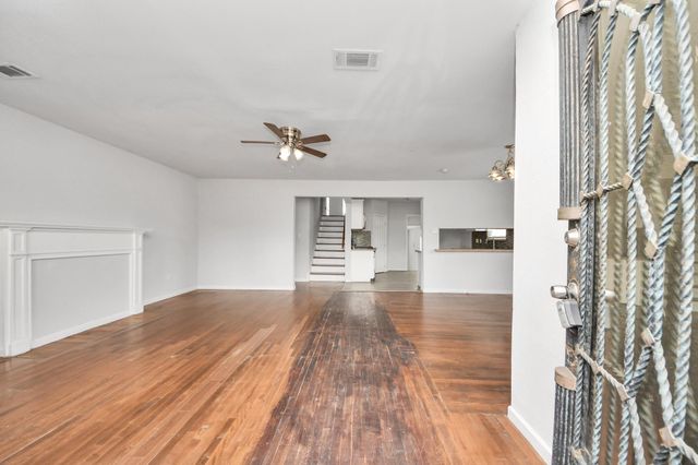 7504 Elm Street, Houston, TX 77023