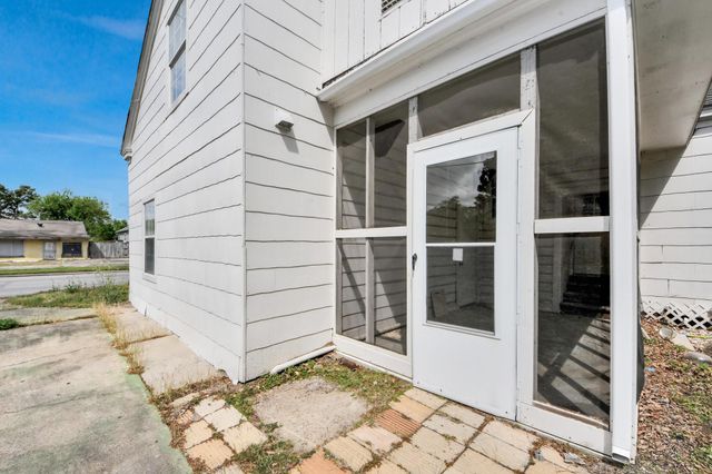 7504 Elm Street, Houston, TX 77023