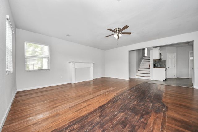 7504 Elm Street, Houston, TX 77023