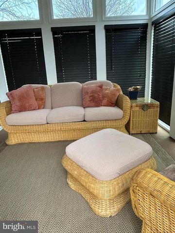 122 BAYBERRY CT, Stephens City, VA 22655