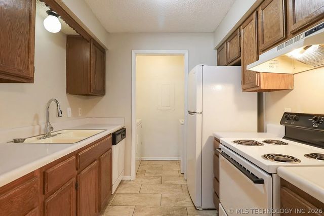 2421 E 87th Street 2U261, Tulsa, OK 74137