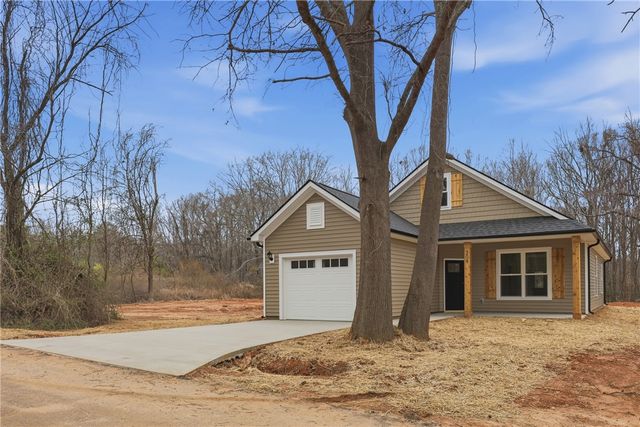 209 Poplar Lane, Anderson, SC 29624